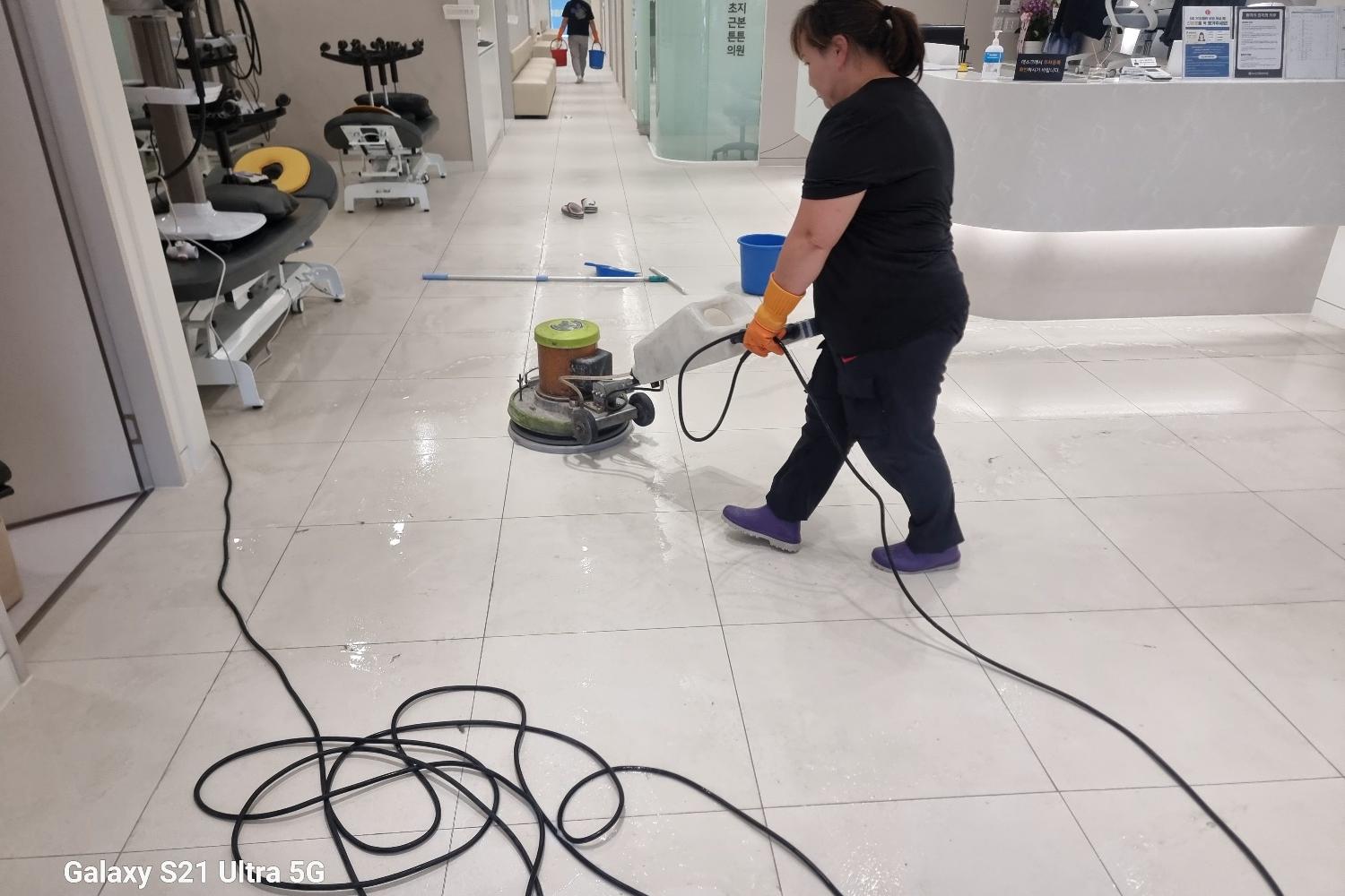 그린프로청소 서울점 포쉐린 전용 장비