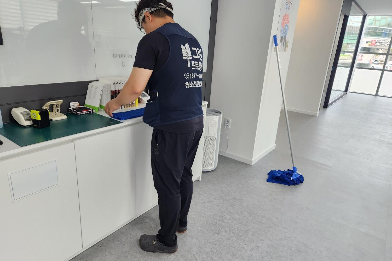 정리된 송파 사무실 모습