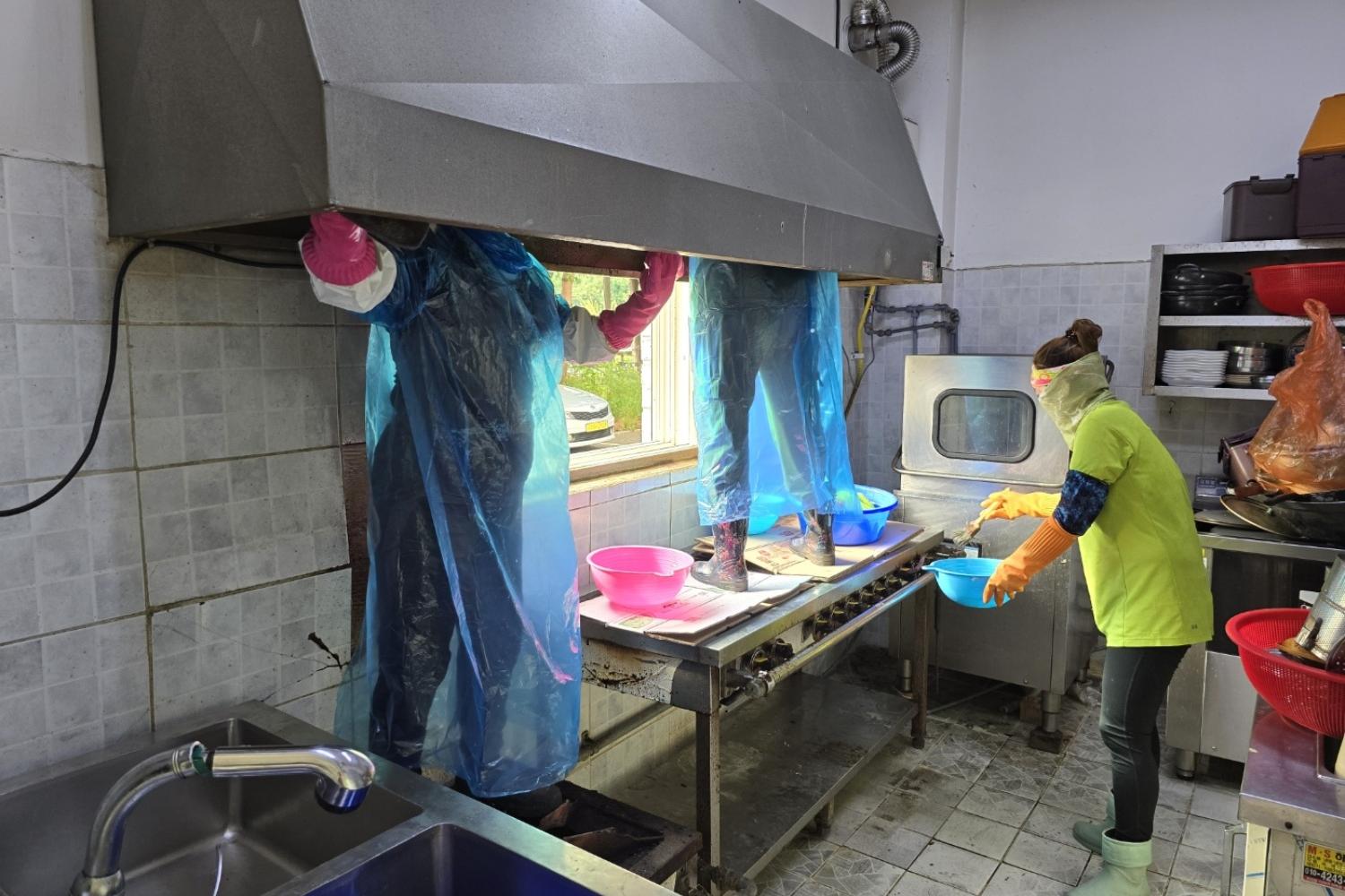 종로 업소 환풍기 청소 이미지3