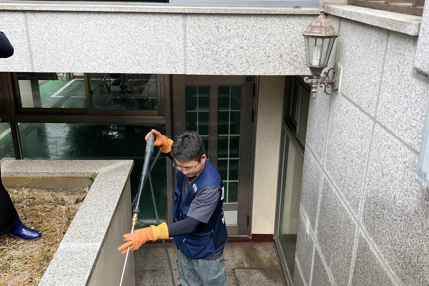 종로 주택 외벽 청소 이미지2